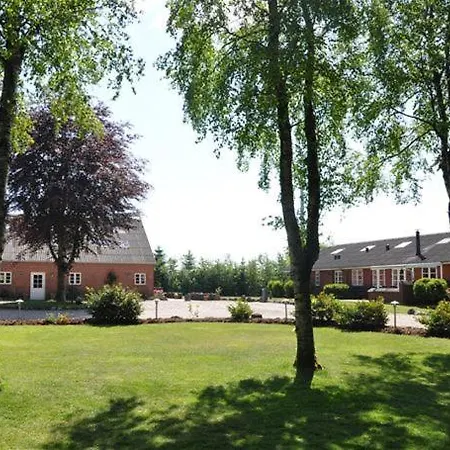 Staudeengen Et Dejlig Sted Med Fred Og Ro